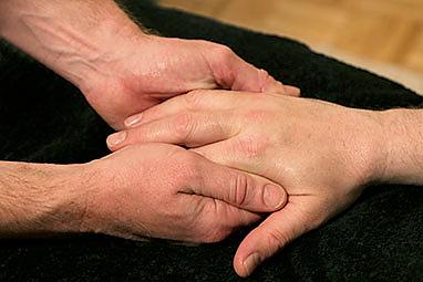 Massage des Mains de Tradition Indienne