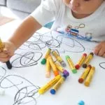 Les premiers dessins de son enfant